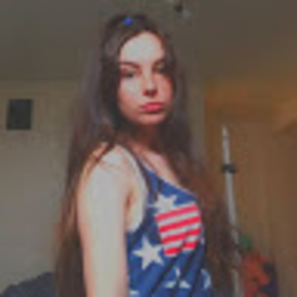 Meet your Posher, Lily - Picture 1 of 1